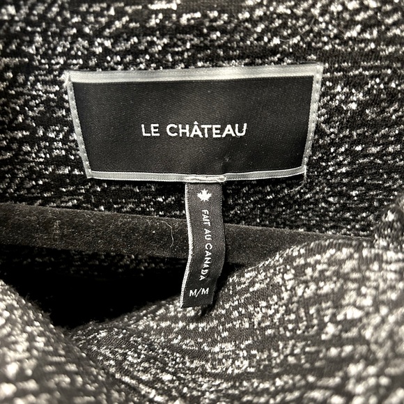 Le Chateau | Beautiful Warm Button Up W/ Tie Coat - Picture 2 of 5